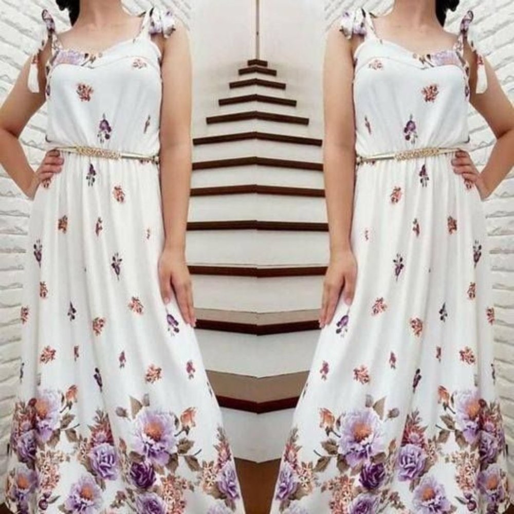 ✨ SALE  One Size Fits Most White Floral Dress